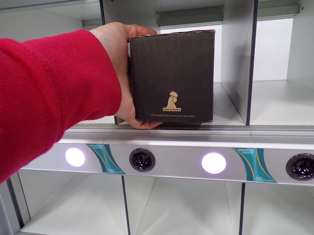 Zoom sur une solution Pick to light pour logistique de distribution