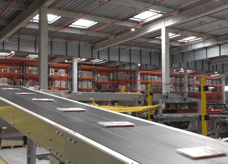 Convoyeur automatisé piloté