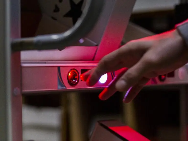 Pick to light et Put To light